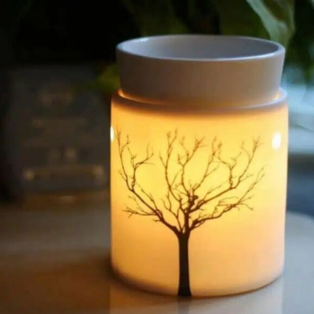 Scentsy Tilia Mid Size 5" Winter Tree Warmer White Matte Finish RETIRED